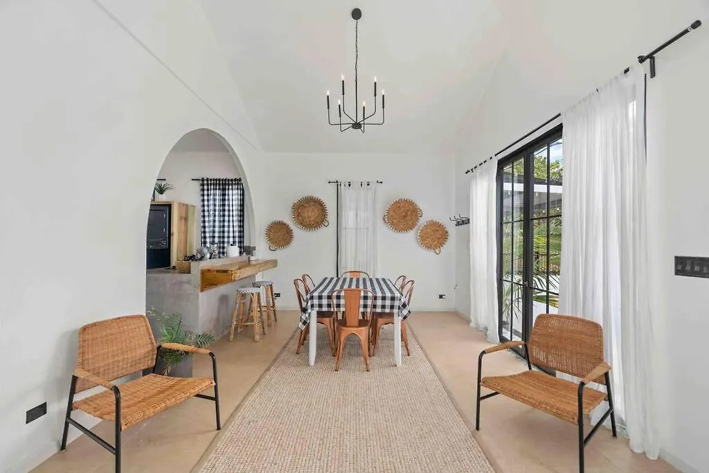 Villa Bohemia II Gated Estate W/ Sister Property 산후안
