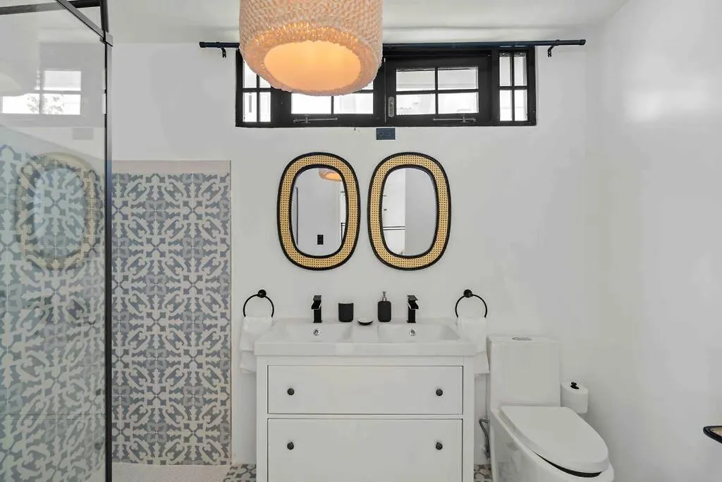 Villa Bohemia II Gated Estate W/ Sister Property 圣胡安